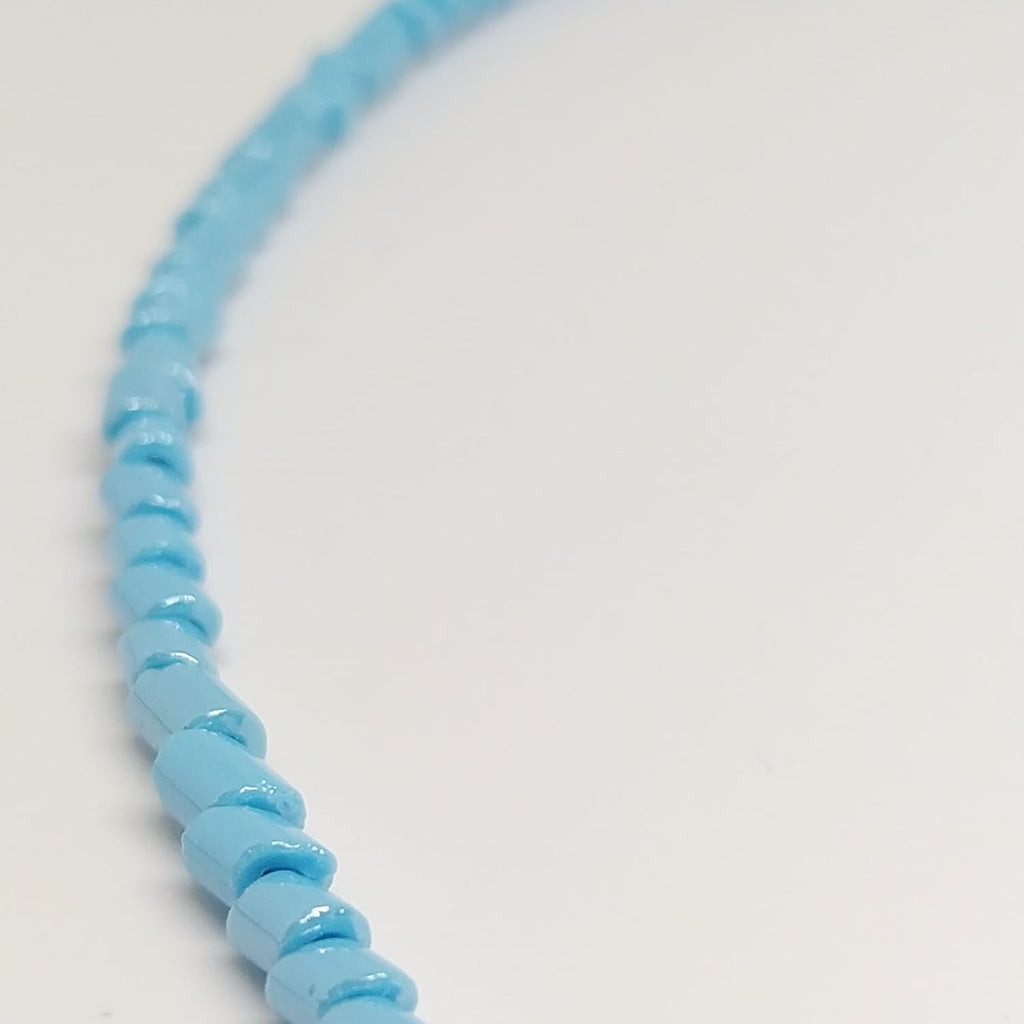 Colar conta cristal de murano azul turquesa e pérola natural banhado em Prata 925